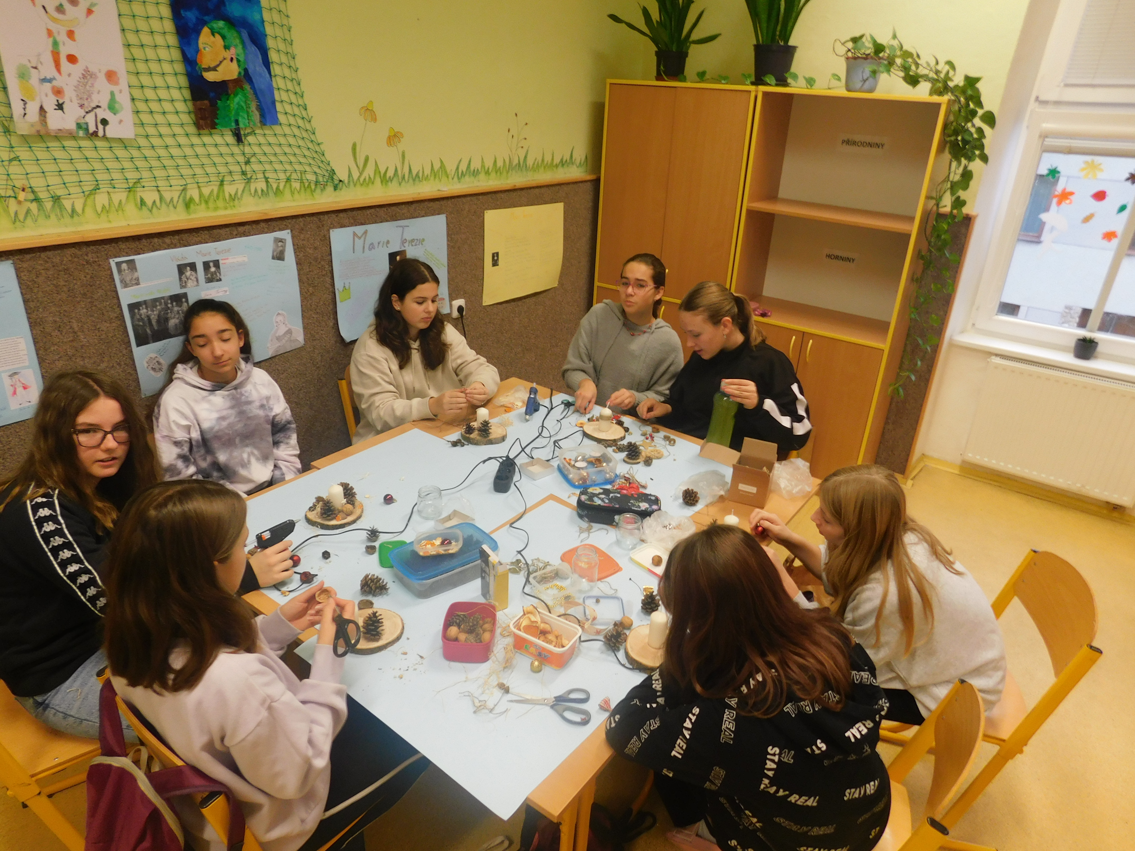 PROJEKTOVÝ DEN - VÁNOČNÍ DÍLNY